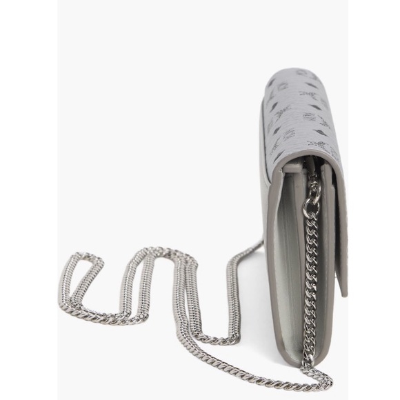 NWT MCM Travia Visetos Wallet on a Chain - Picture 3 of 13